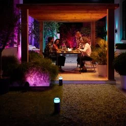 Philips Hue Outdoor NV-forlængerledning 2,5 M -Viftebelysning Discountbutik philips hue outdoor nv forlaengerledning 2 5 m 2