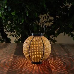 Lindby Lemark LED-solcellelygte, Kugle, Bærbar -Viftebelysning Discountbutik lindby lemark led solcellelygte kugle baerbar 3